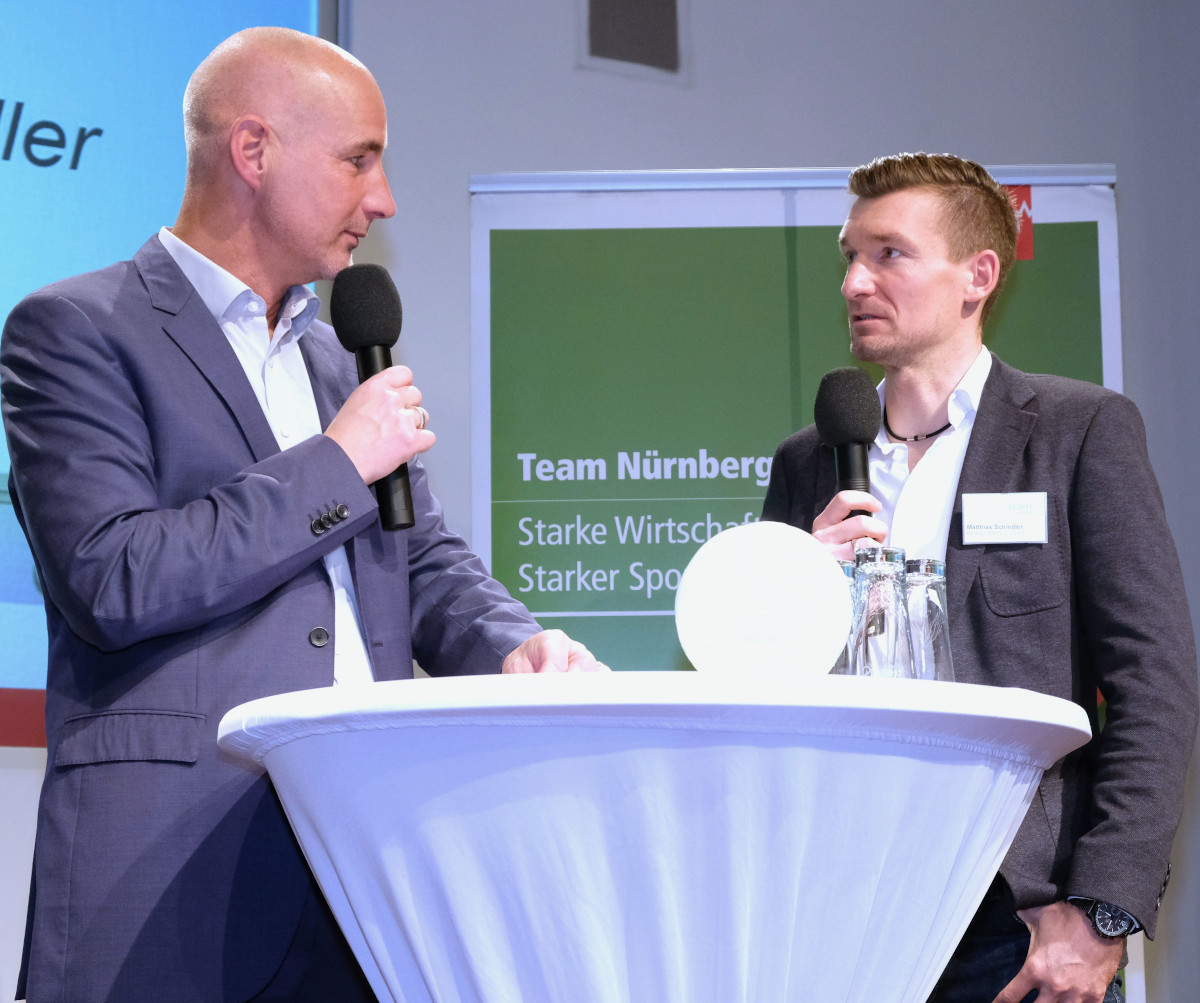 Matthias Schindler ist authentischer Keynote Speaker und Referent für Motivation, Diversity, Inklusion, Change und Chance. 8